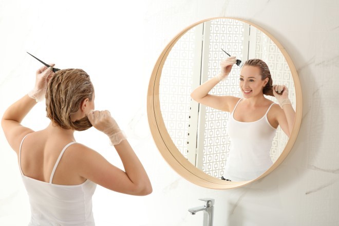 Les choses à savoir avant d’appliquer sa couleur professionnelle soi-même